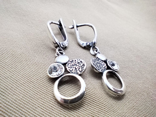 Sidabriniai auskarai su cirkoniu