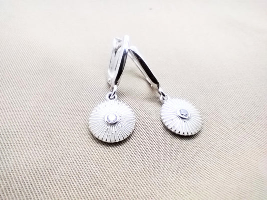 Sidabriniai auskarai su cirkoniu